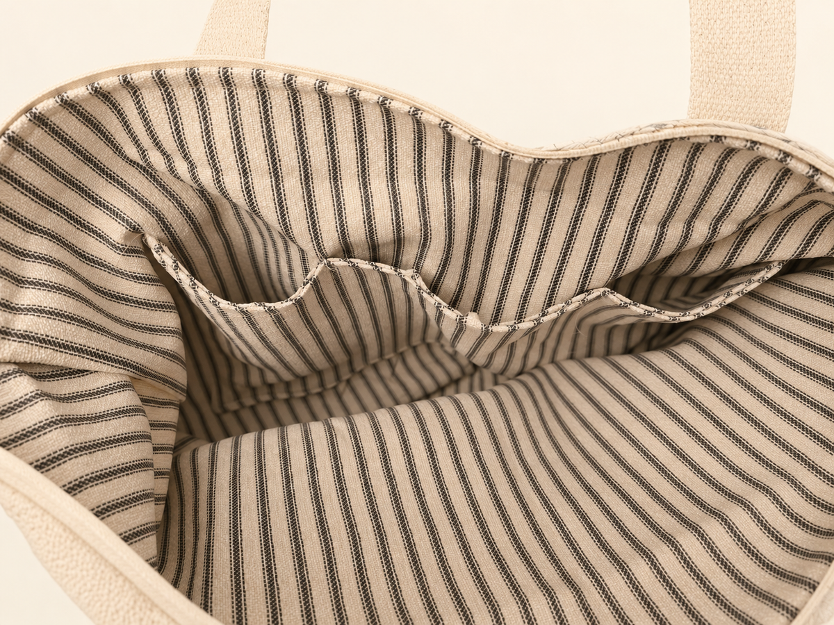 Striped lining and interior pockets of sunflower tote
